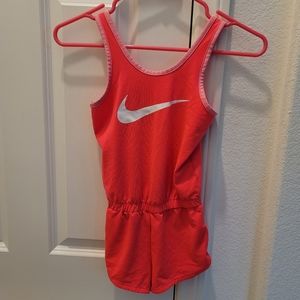 Girls Pink salmon Nike shorts romper Size 6-7 Dri-Fit